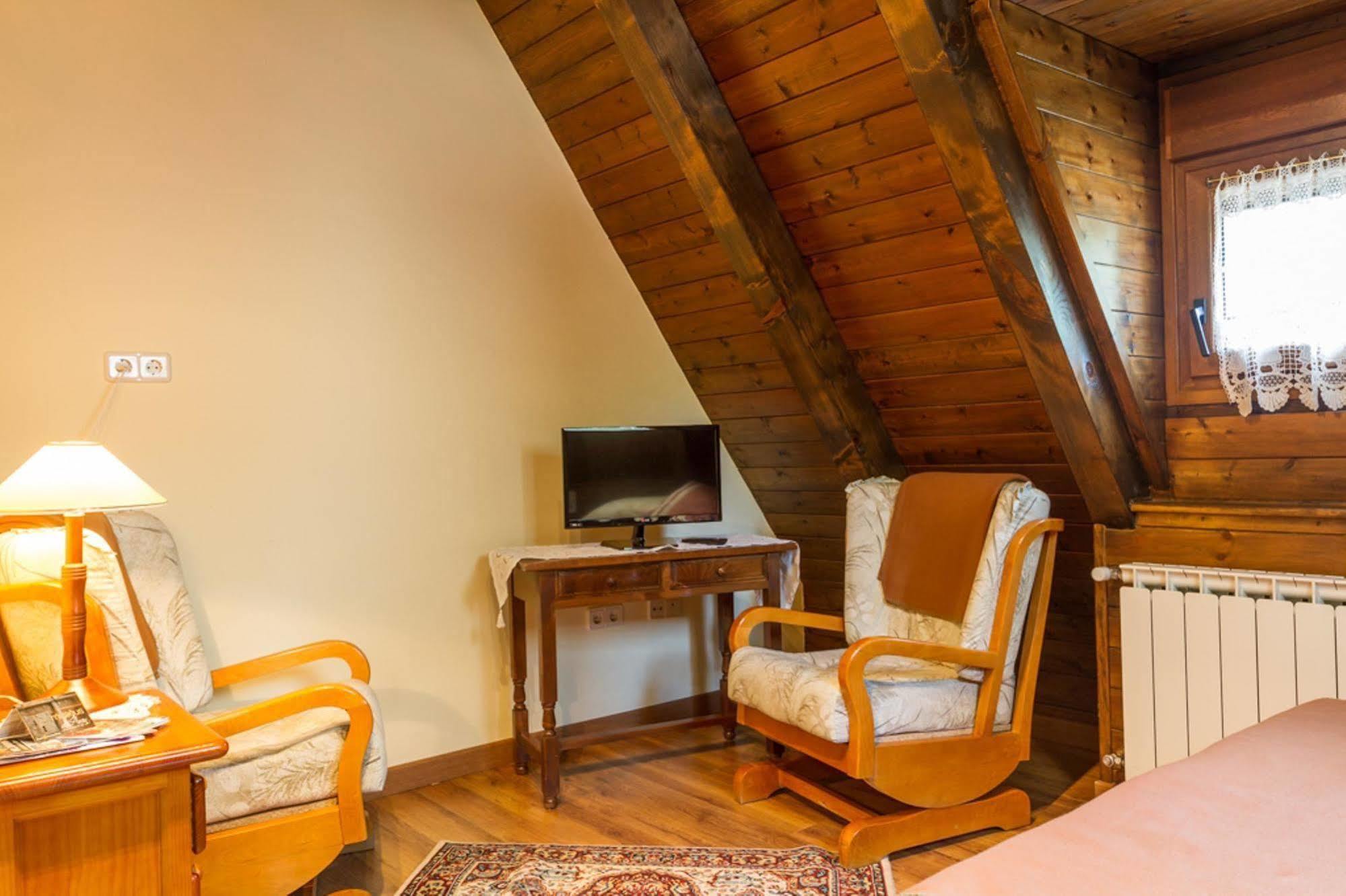 Hostal Aiguamog Salardú المظهر الخارجي الصورة