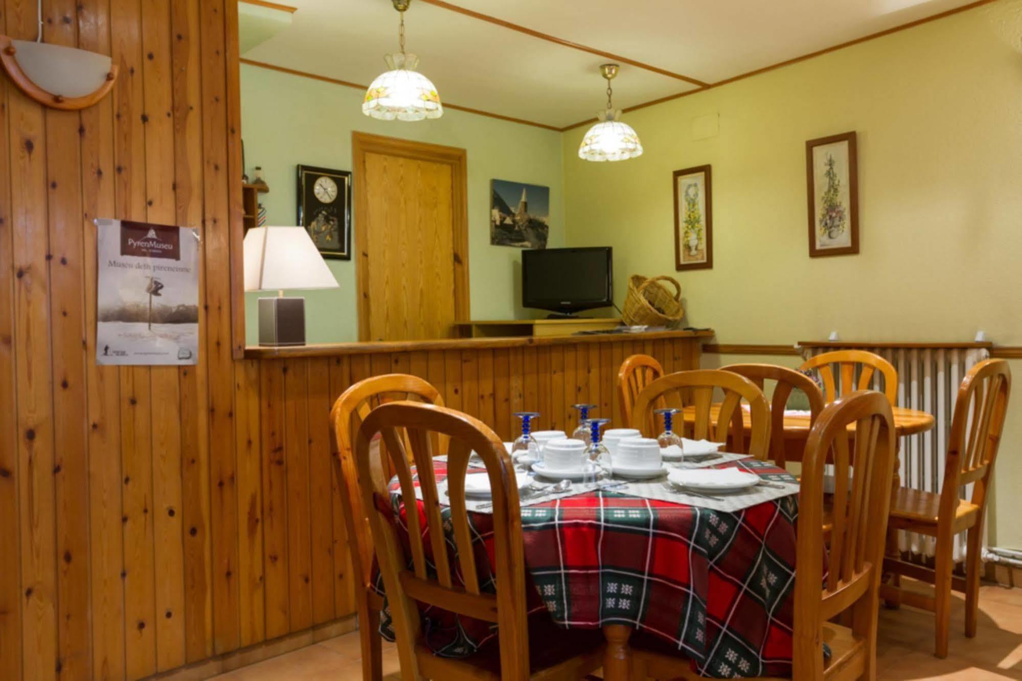 Hostal Aiguamog Salardú المظهر الخارجي الصورة